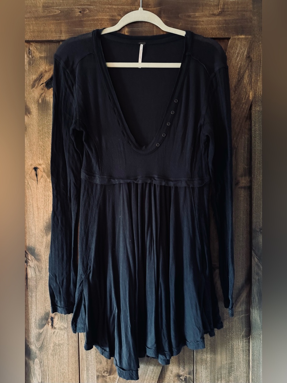 Free People Dark Gray Long-Sleeve V-Neck Babydoll Tunic - Like NEW!